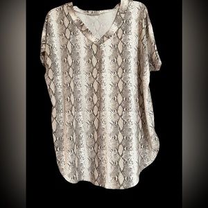 Bombom snake print top. Large.